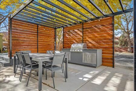 Near Downtown Stylish 2Br With Amazing Patio - 6 Villa โมอาบ ภายนอก รูปภาพ